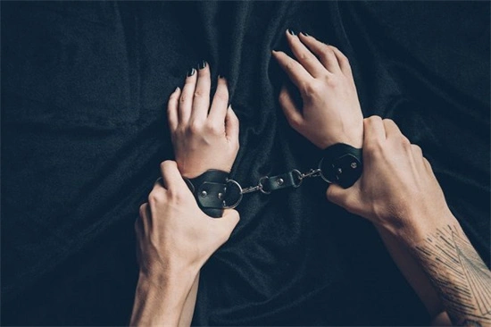 西檬之家BDSM入圈指南:新手如何建立安全信任? 一